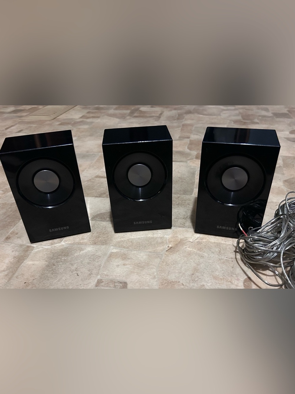 Samsung Home Theater Speakers – Set of 3